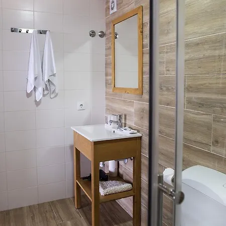 The Wave 게스트하우스